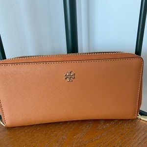 NEW Tory Burch Leather Wallet
